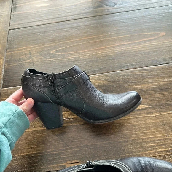 BOC Born Concepts Black Leather Block Heel Zip-Up Ankle Boots Size 9M GUC - Picture 6 of 13